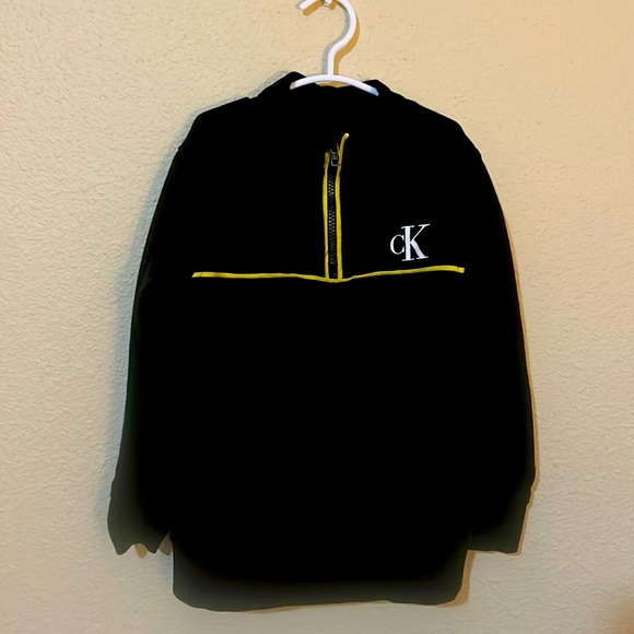 Boys size 7 Calvin Klein Sweatshirt - Picture 1 of 1